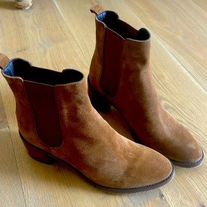 Sundance Brown Suede Chelsea Boot, size 38 New